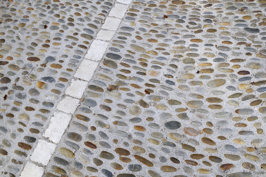 Cobblestone street Lourmarin  Imprimer