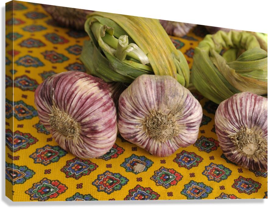 Garlic at the Friday market in Lourmarin Canvas Print