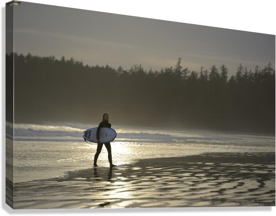Women walking with a surfboard on Long Beach Pacific Rim National Park Canvas Print