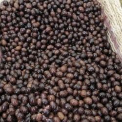 Black olives been sold in bulk