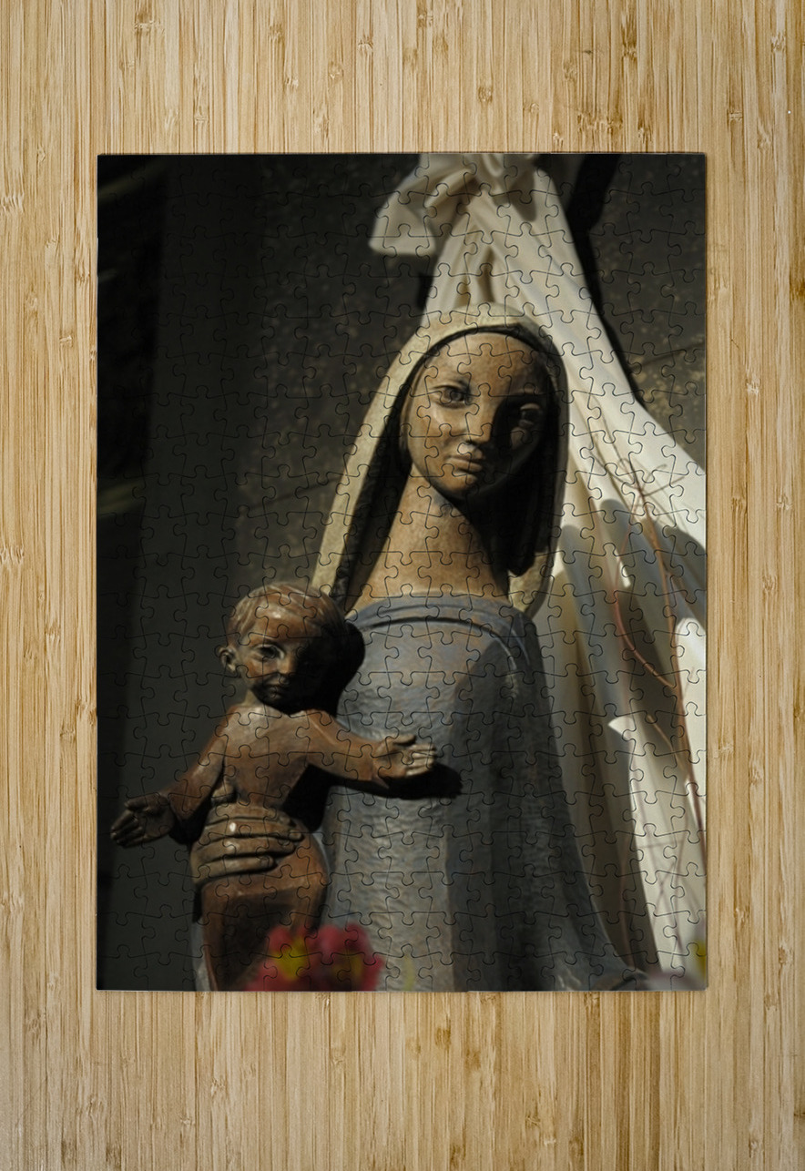 Wood carving of the virgin Eglise Saint Pothin Kevin Oke Puzzle printing