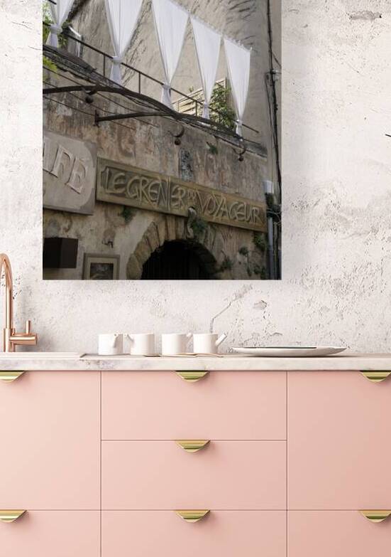 Le  Grenier Du Voyageur Lourmarin by Kevin Oke